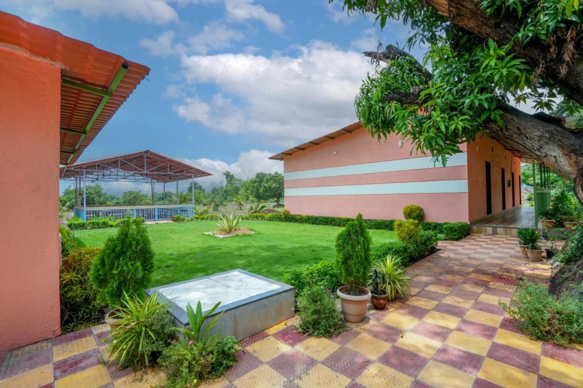فندق Mahalakshmi Agro Tourism Poinad المظهر الخارجي الصورة